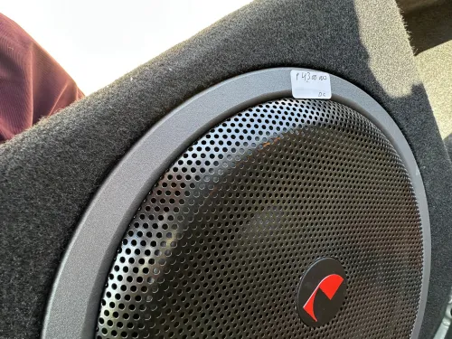 nakamichi subwoofer high bass 2000W