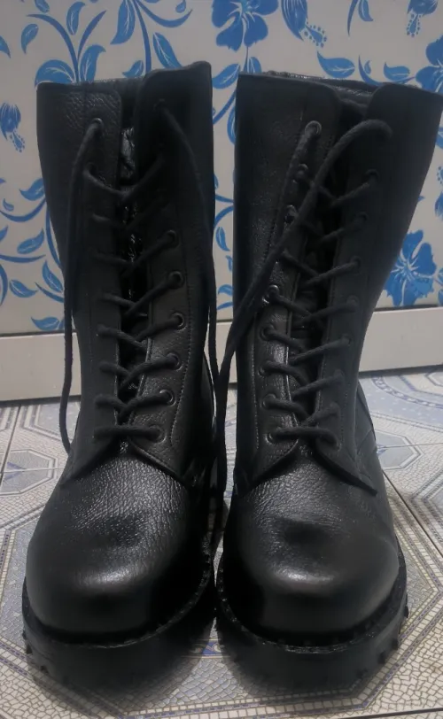 bottes militaires