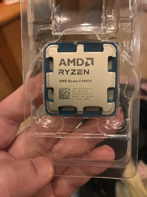 AMD Ryzen 5 9600X processeur