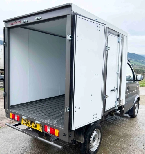 conteneur sur TIRSAM, DFSK, CHERY,PICK-UP(HILUX-NAVARA-B50..)...
