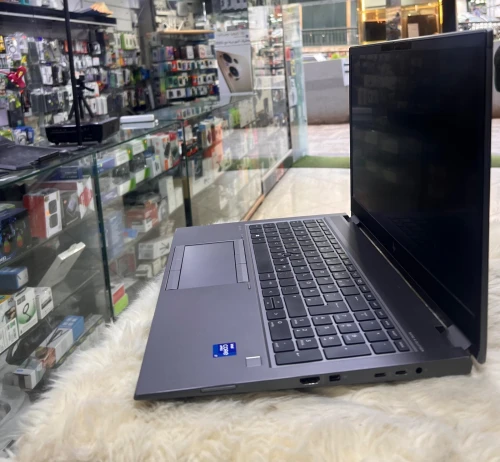 Hp zbook station de travaille