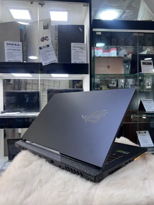 Asus ROG strix G713RC