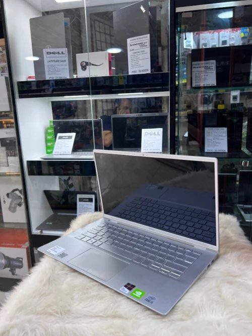 Dell Inspiron 7490 