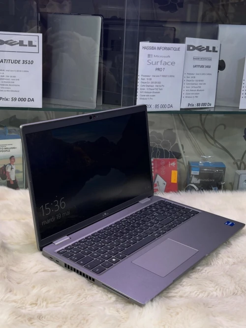 Dell latitude 5530 Core i5 1235 16Gb ram 256 Gb nvme Iris xe 15 pouce FHD etat 10/10