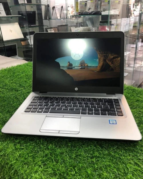 HP Elitebook 840 G3 i5 6 Gen 8 Gb ram 128 Gb ssd etat 10/10 comme neuf