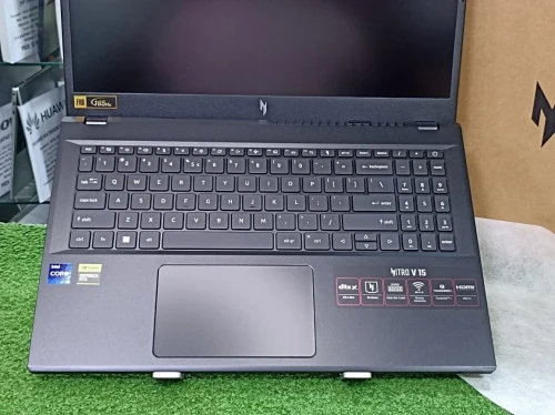 Acer nitro v15 i9 13eme H 