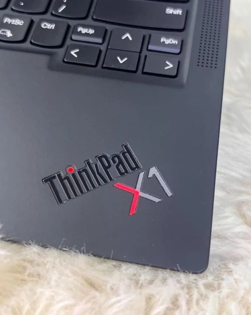 Lenovo Thinkpad X1 Gen 9 Core i5 11 gen 16 Gb ddr4 1TB nvme etat 10/10 neuf
