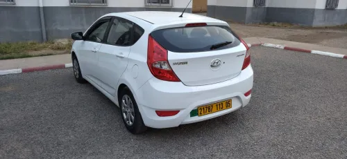 Hyundai Accent RB  5 portes 2013 Préstige