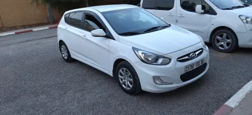 Hyundai Accent RB  5 portes 2013 Préstige