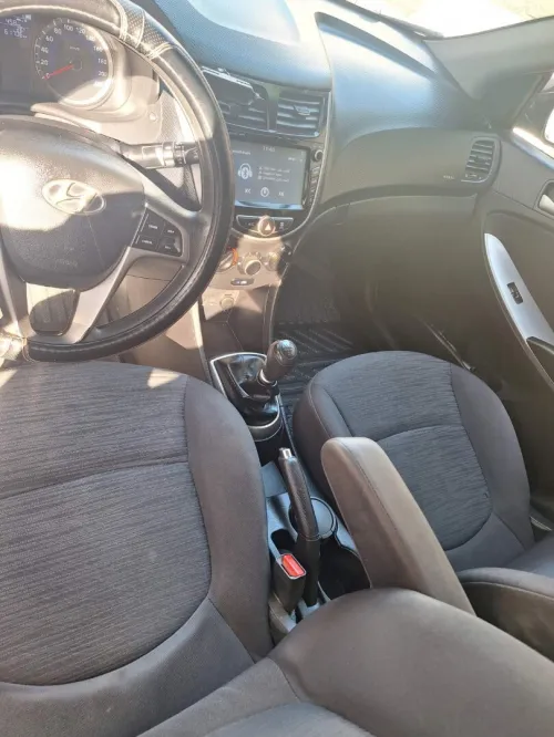 Hyundai Accent RB  4 portes 2018 Accent RB  4 portes