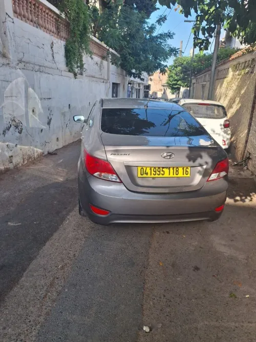 Hyundai Accent RB  4 portes 2018 Accent RB  4 portes