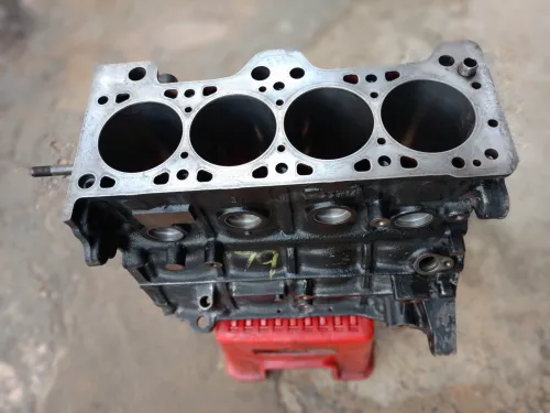 Bloc moteur hyundai accent 2015 vide STD
