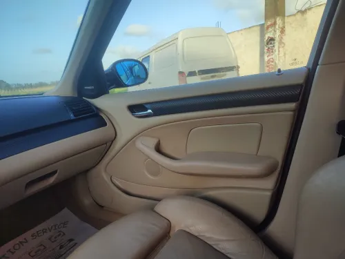 BMW Série 3 2000 Modern
