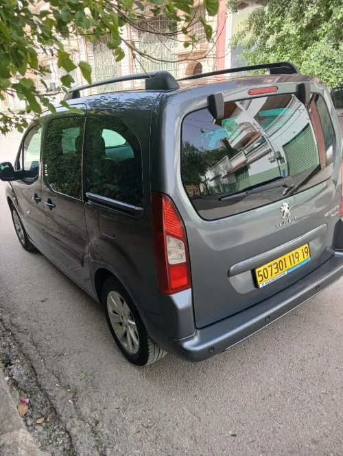 Peugeot Partner 2019 Tepee Allure 