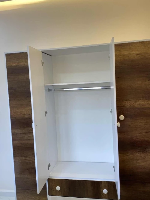 armoire en bois mélamine 