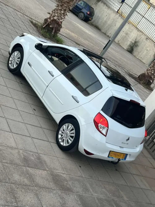 Renault Clio 3 2011 Exception
