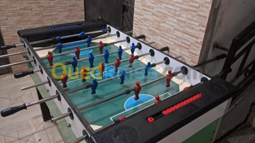 Baby foot avec pièce 