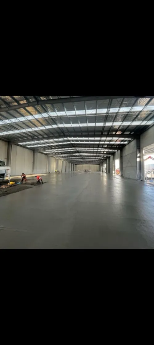 Travaux de Bâtiment . Ponçage Béton Armé et  Tallochage Pour Hélicoptère Dallage  Lissage de sol