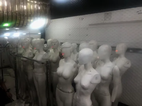 Manequin pour boutique 