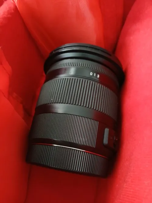 Canon EOS 200D