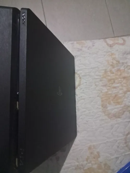Ps4 slim