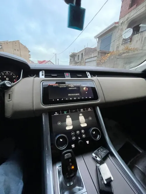 Land Rover P300 2019 