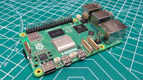 Raspberry Pi 5 8GB RAM Processor Broadcom BCM2712 2.4GHz quad-core 64-bit Arm Cortex-A76 CPU