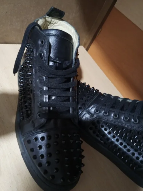 Cheristan Louboutin 