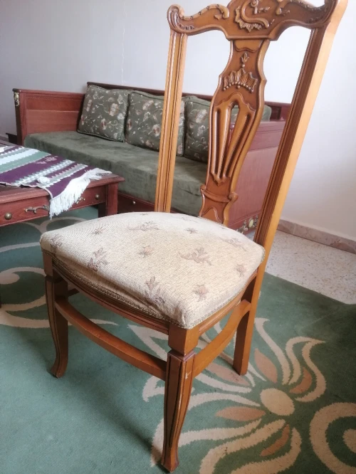 table avec 8 chaises
