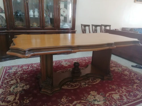 table avec 8 chaises