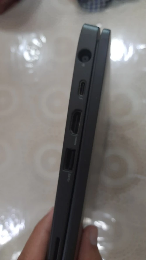 Dell Latitude 7400