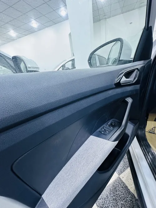 Volkswagen Tharu  2025 Bright Moon Edition 