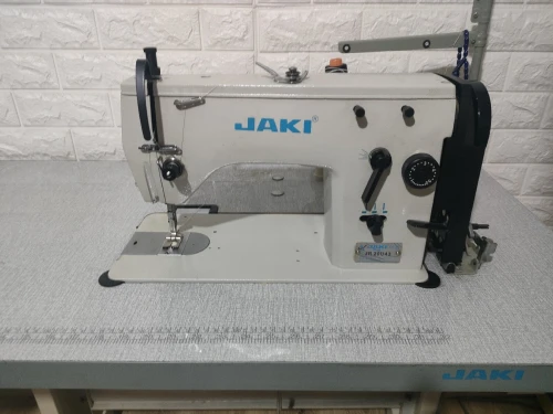 Machine a coudre industriel jaki