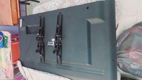 Télé condor 50 pousse Dalle défectueuse 