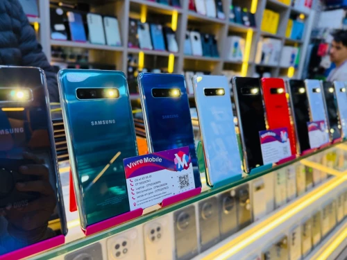 SAMSUNG GALAXY S10