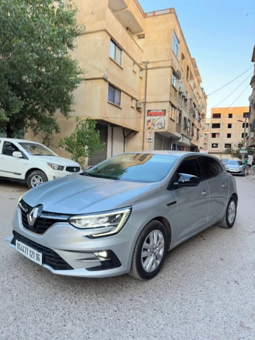 Renault Megane 4  2021 Itens