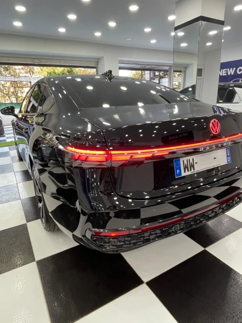 Volkswagen Passat 2025 Pro