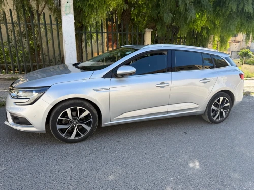 Renault Megane 4  2021 Bose
