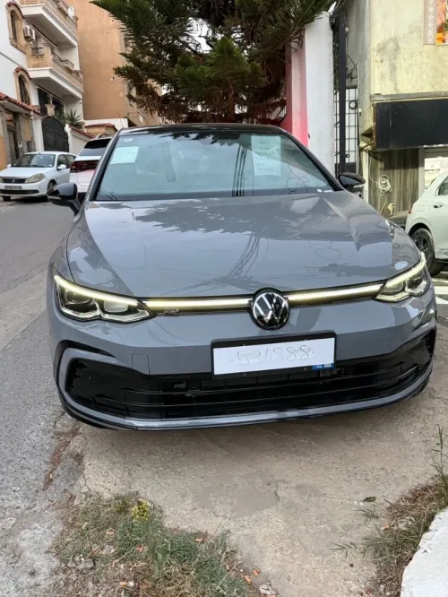 Volkswagen Golf 8 2025 R-Line