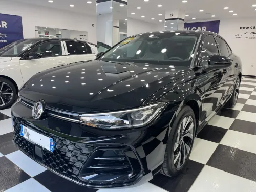 Volkswagen Passat 2025 Pro