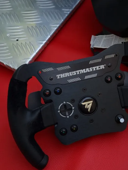 simulateur thrustmaster
