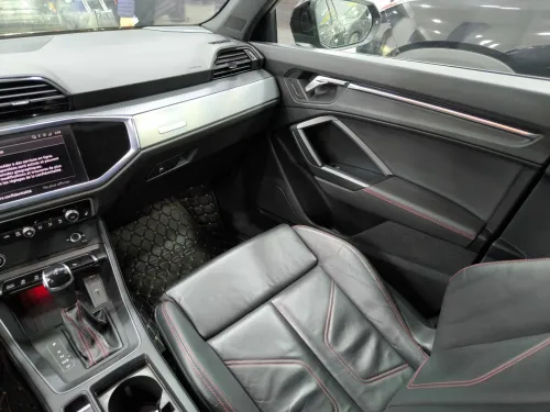 Audi Q3 2023 Sline