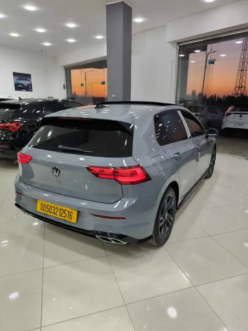 Volkswagen Golf 8 2025 Pro R-line