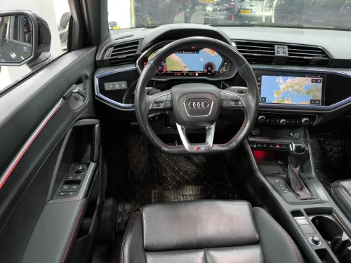 Audi Q3 2023 Sline