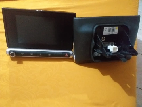 Ecran tactile citroen  c4 cactus