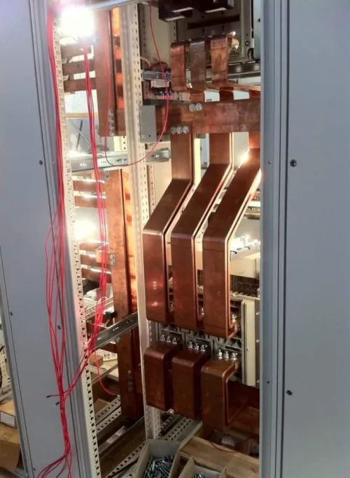 câbleur d'armoire électrique, TGBT, CLPG / modélisation, installation de jeu de barre / électricien
