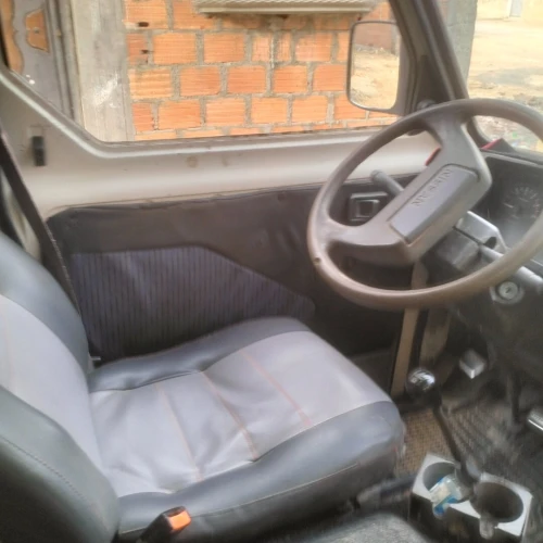 Nissane 2000 