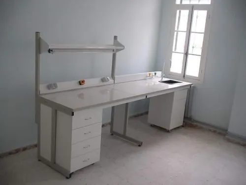 Paillasse de laboratoires en HPL