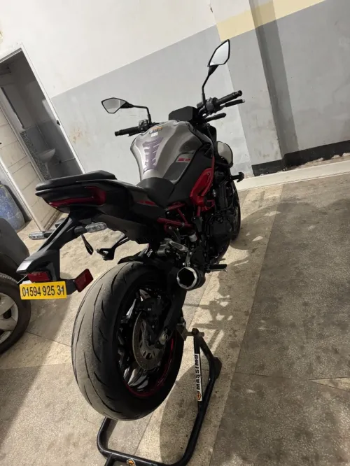 Kawasaki Z900 2025