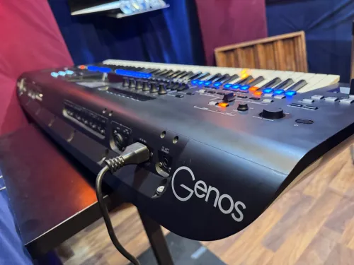 Yamaha genos
